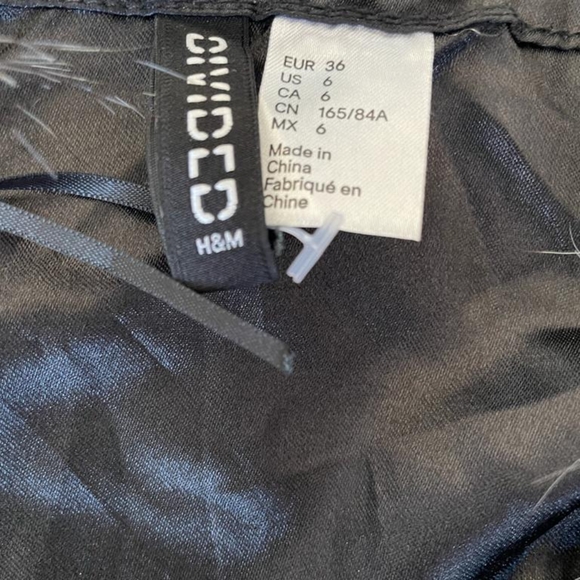 Women's item - Picture 3 of 3